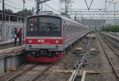 Perjalanan Commuter Line Hari Ini - Lintas Tanah Abang-Rangkasbitung Sudah Dapat Dilalui Dengan Kecepatan Terbatas